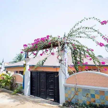 Nana Adu Guest House Koforidua Экстерьер фото