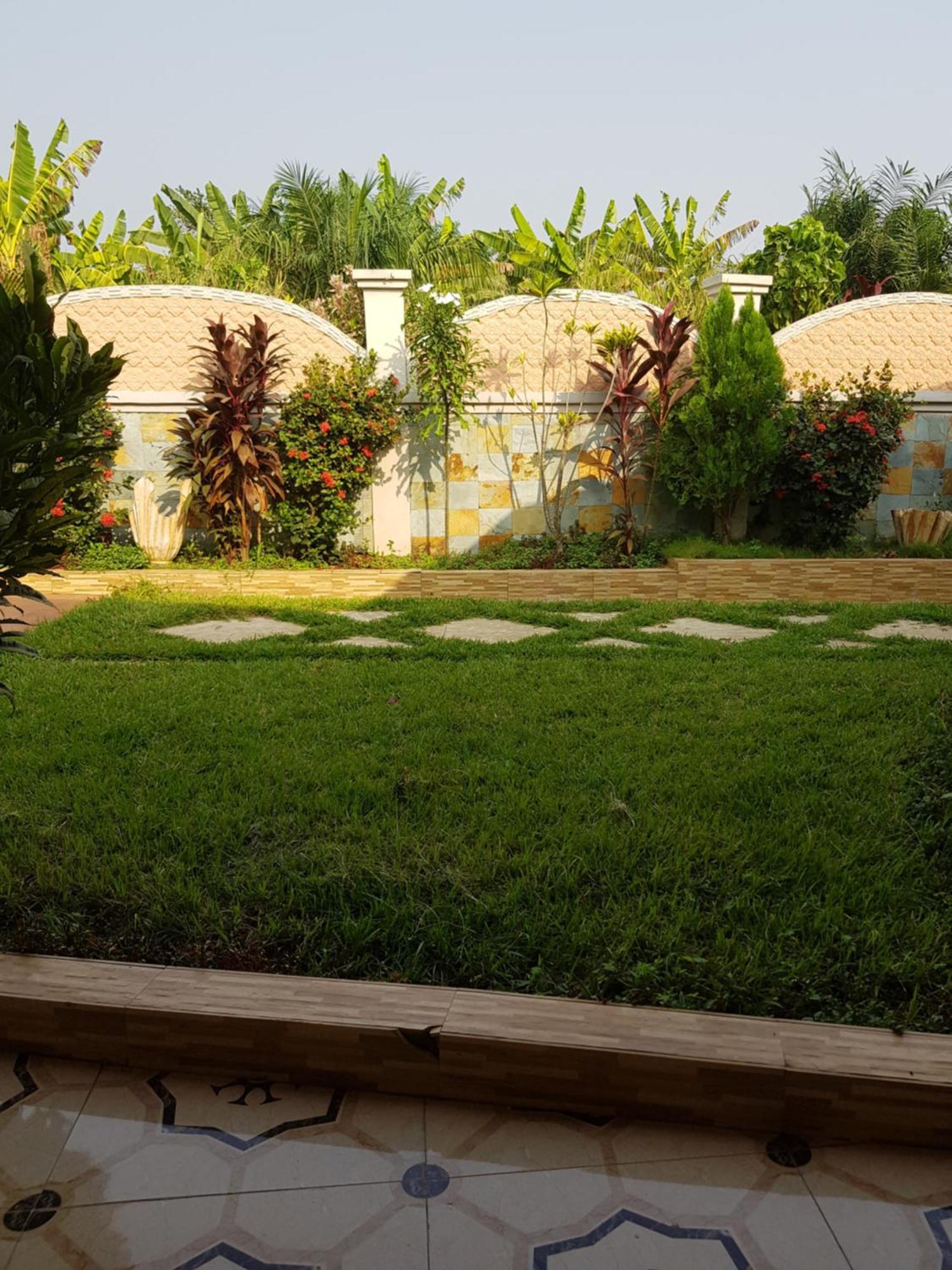 Nana Adu Guest House Koforidua Экстерьер фото