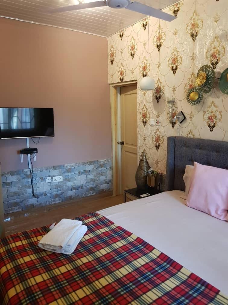 Nana Adu Guest House Koforidua Экстерьер фото